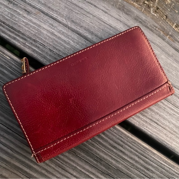 Fossil Red Leather Wallet Unisex Checkbook ID Window Organizer Bifold 7” Wallet - Picture 2 of 5